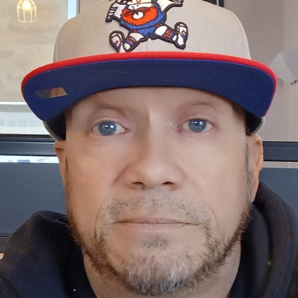 Meet your Posher, Mark - Picture 2 of 3